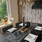 Hennes Apartament Remagen